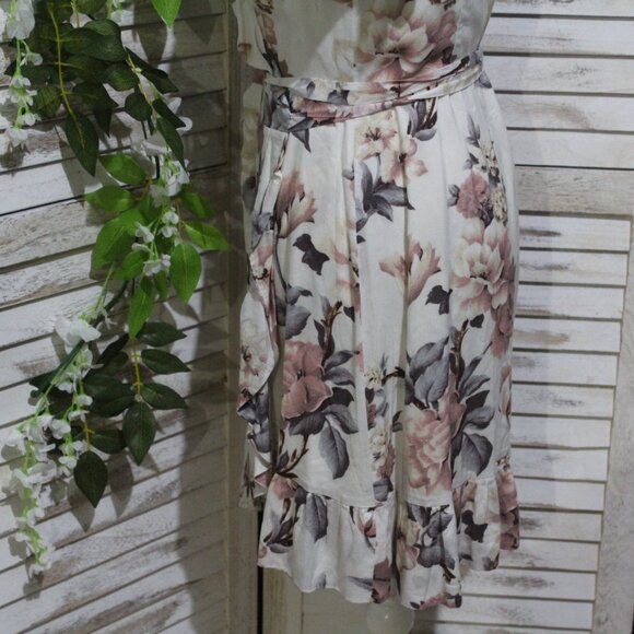 Paige Cardamon floral ruffle wrap dress (735) - Picture 12 of 16